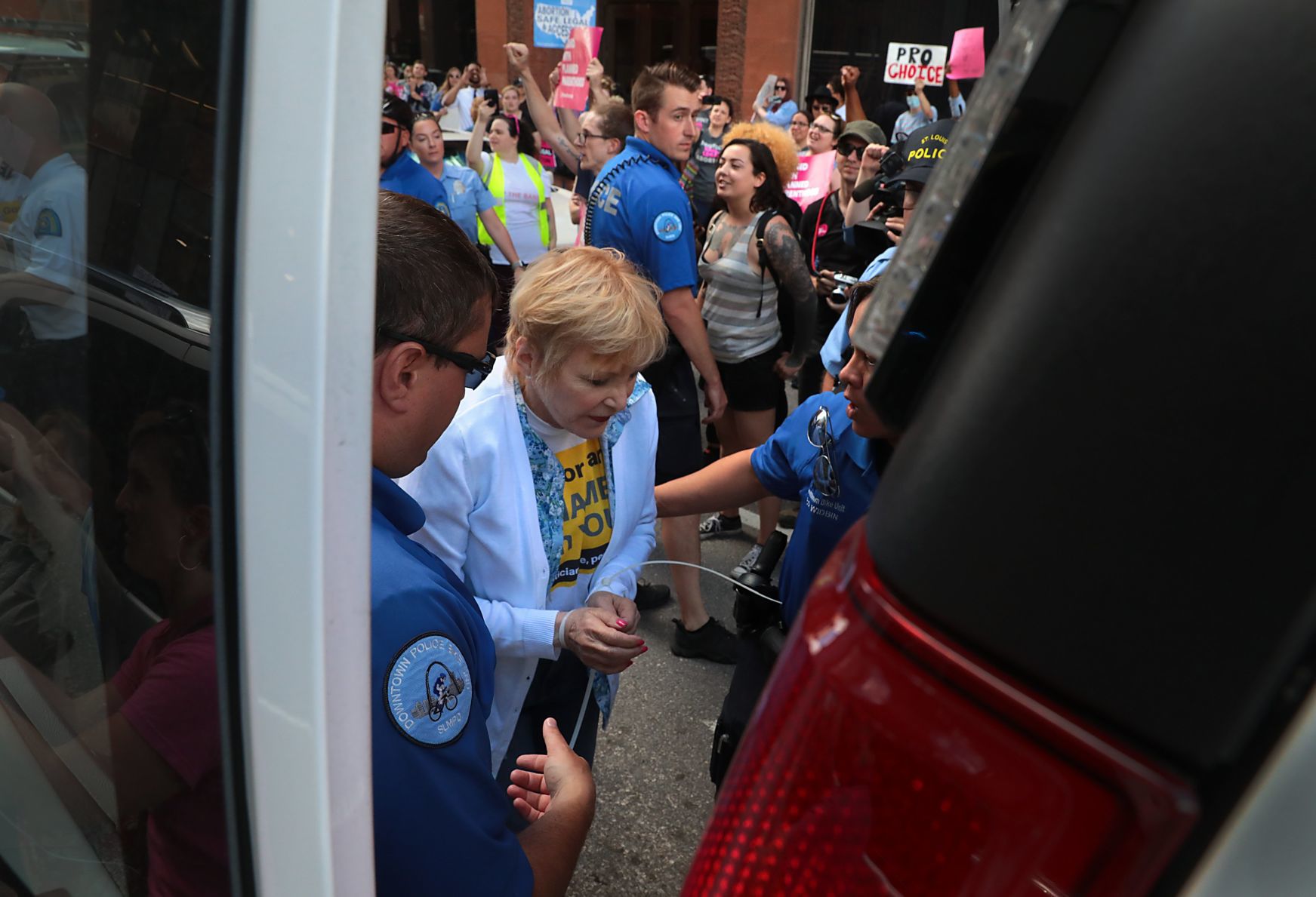 Abortion rights rally results in arrests downtown